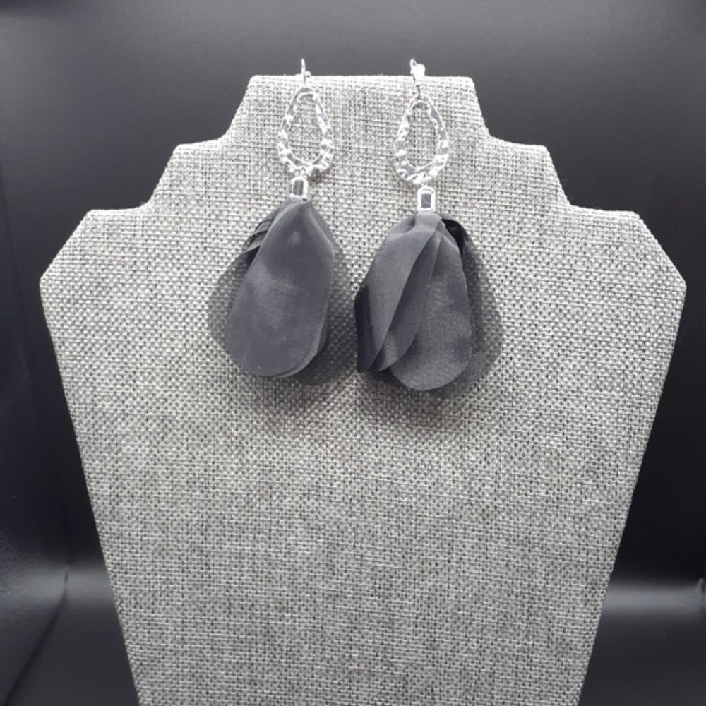 Black Petal & Silver Handmade Dangle Earrings NWOT